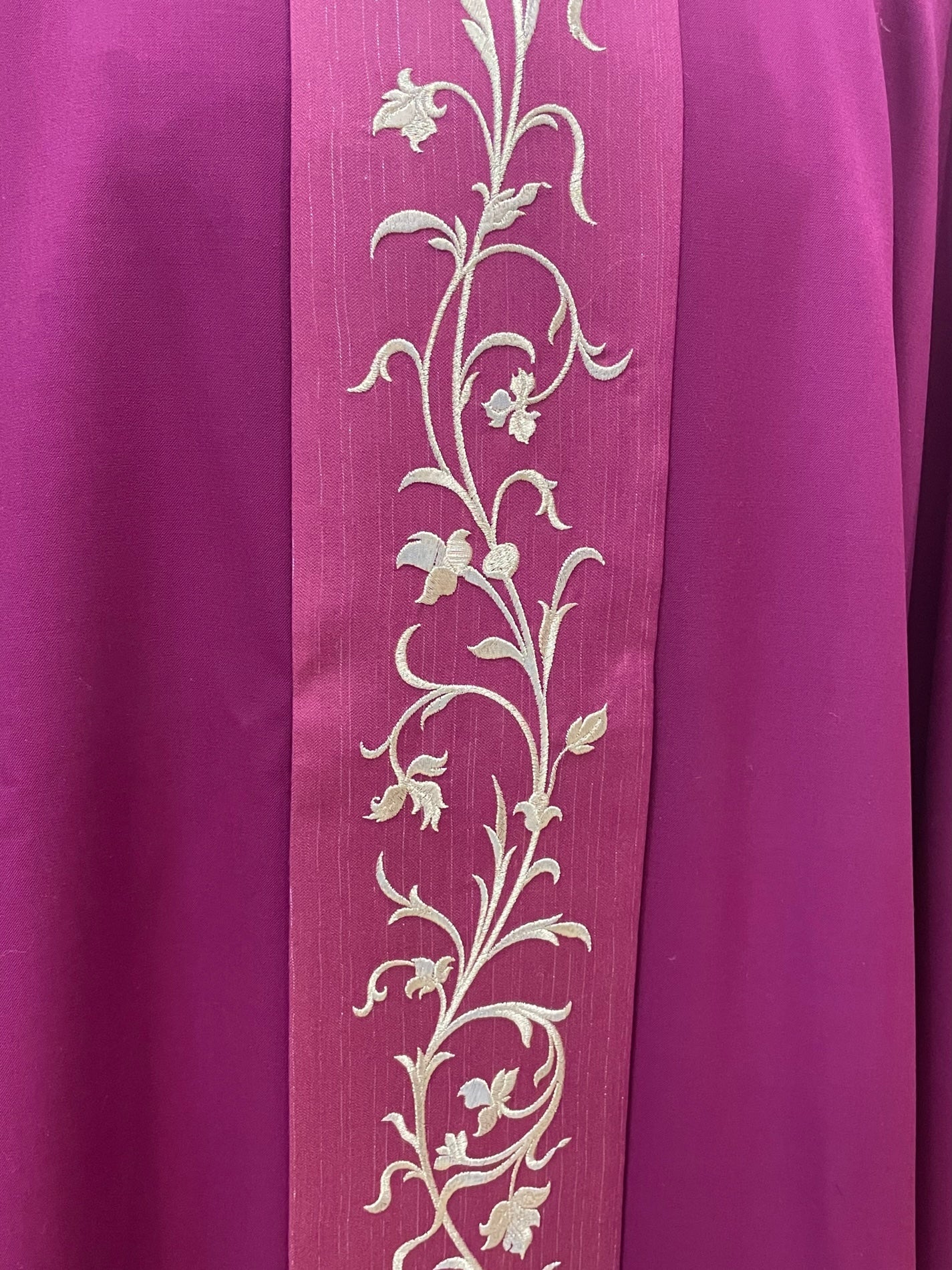 Casula Solenne Marini Ricamo Floreale Oro (Disp. 4 Colori Liturgici e Mariana)